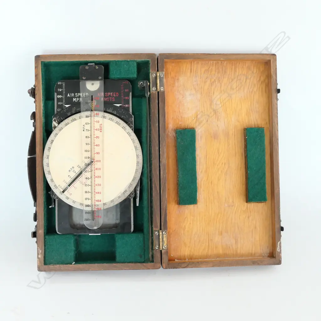 WWII AIR FORCE COURSE & SPEED CALULATOR MkII by W.G PYE & CO. LD., REF.6b/119, c.1939, IN ORIG BOX Image 1++